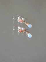 boucles d'oreilles Jasmine mini corail et perles